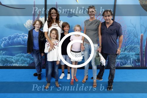Amsterdam 22 juni 2016 
Premiere finding Dory in theater Amsterdam.
Evelyn Struik met haar kinderen