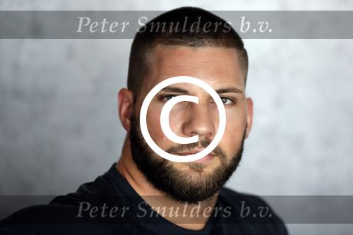 Amsterdam 23 juni 2016
Annette de Vries interviewt Casper van Dien en Florian Munteanu bij the harbour club.
Varol Porsemay heeft ze naar nederland gehaald.