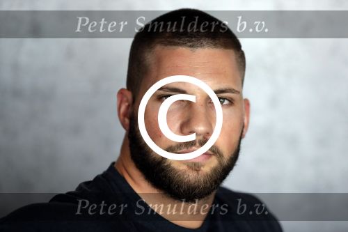Amsterdam 23 juni 2016
Annette de Vries interviewt Casper van Dien en Florian Munteanu bij the harbour club.
Varol Porsemay heeft ze naar nederland gehaald.
