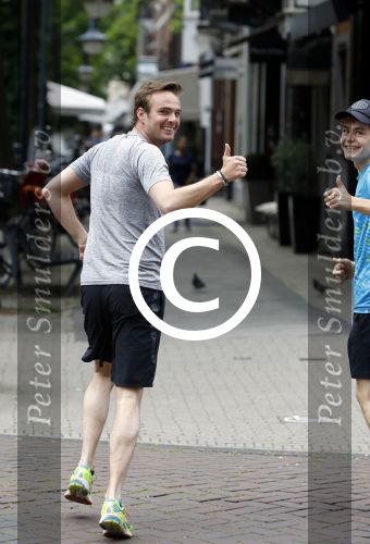 Amsterdam 22 juni 2016  
Giedo v d Garde en ... hard aan het lopen.