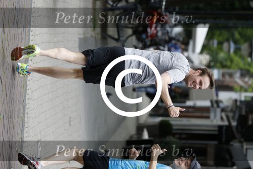Amsterdam 22 juni 2016  
Giedo v d Garde en ... hard aan het lopen.
