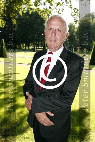 Haarzuilens 22 juni 2016
Haringparty op kasteel Haarzuilens. Harry Mens met trouwring