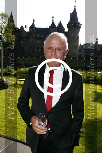 Haarzuilens 22 juni 2016
Haringparty op kasteel Haarzuilens. Harry Mens met trouwring
