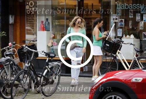 Amsterdam 22 juni 2016
Lieke v Lexmond heeft zich laten verwennen in de spa op de cornelis schuytstraat. Lieke trouwt komend weekend in italie.