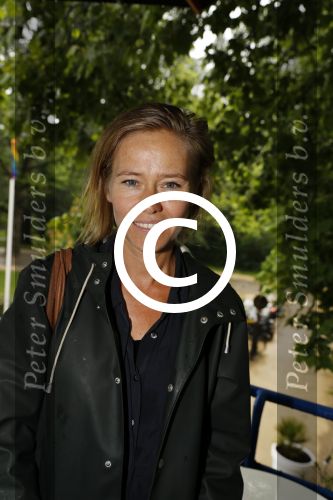 Amsterdam 20 juni 2016
Boekpresentatie Isa Hoes en Vlinder Kmaerling in het blauwe theehuis in het vondelpark.
Liesbeth kamerling