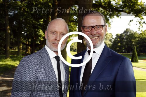 Haarzuilens 22 juni 2016
Haringparty op kasteel Haarzuilens. Mart Visser met vriend Job