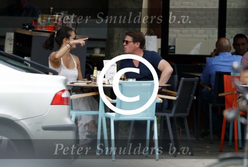 Amsterdam 7 juni 2016
Martijn Krabbe en zijn vriendin Noi Pakon op terras bij Loetje.