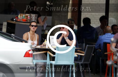 Amsterdam 7 juni 2016
Martijn Krabbe en zijn vriendin Noi Pakon op terras bij Loetje.