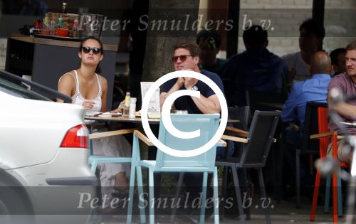 Amsterdam 7 juni 2016
Martijn Krabbe en zijn vriendin Noi Pakon op terras bij Loetje.