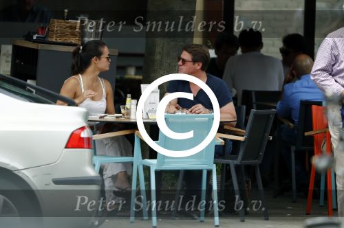 Amsterdam 7 juni 2016
Martijn Krabbe en zijn vriendin Noi Pakon op terras bij Loetje.