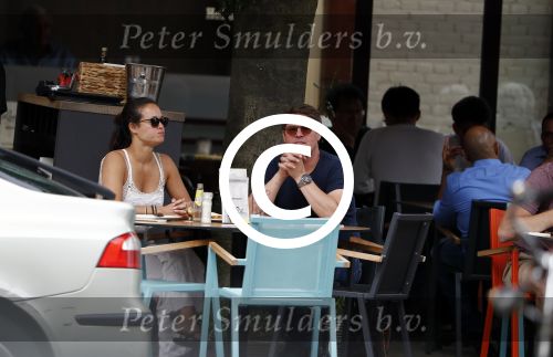 Amsterdam 7 juni 2016
Martijn Krabbe en zijn vriendin Noi Pakon op terras bij Loetje.