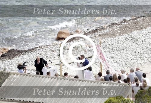 Ibiza 26 juni 2016
Nick en Kirsten Schilder trouwen op het strand van ses Boques ( es cubells) op ibiza.