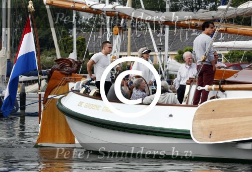 Muiden 12 juni 2016
Prinses Beatrix met Prins Comstantijn en vrienden op de groene Draeck