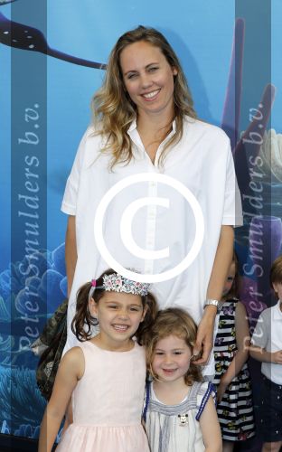 Amsterdam 22 juni 2016 
Premiere finding Dory in theater Amsterdam. Regina Romeijn met dochter