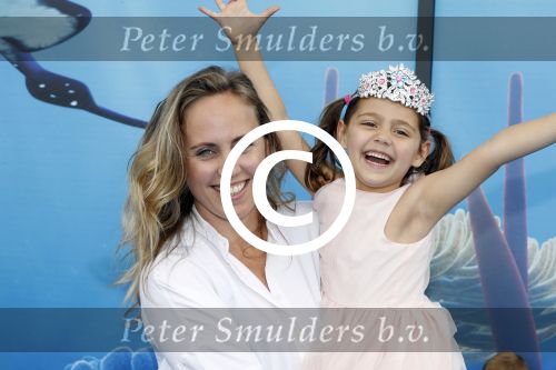 Amsterdam 22 juni 2016 
Premiere finding Dory in theater Amsterdam. Regina Romeijn met dochter