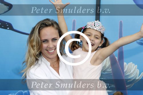 Amsterdam 22 juni 2016 
Premiere finding Dory in theater Amsterdam. Regina Romeijn met dochter