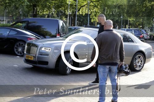Amsterdam 24 juni 2016
Dance4life gala in het Hilton hotel. Afrojack kwam met Sharon Pieksma in zijn rolls Royce Gost van ruim 400.00 euro