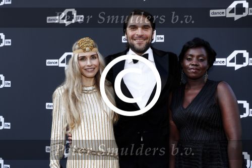 Amsterdam 24 juni 2016
Dance4life gala in het Hilton hotel. Xander de Buisonje met zijn vrouw Sophie