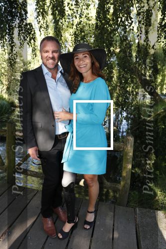 Haarzuilens 20 juni 2018
Haringparty op kasteel de Haar. Bibian Mentel met man