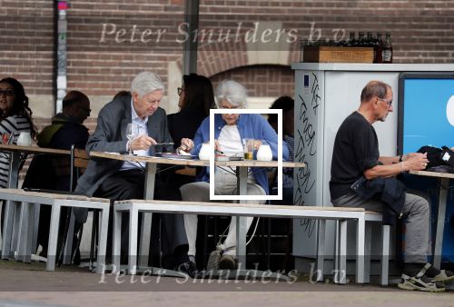 Amsterdam 19 juni 2018
Frits Bolkestein met zijn vrouw Femke Boersma op terras en op de utrechtsestraat.