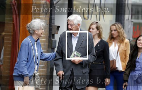 Amsterdam 19 juni 2018
Frits Bolkestein met zijn vrouw Femke Boersma op terras en op de utrechtsestraat.