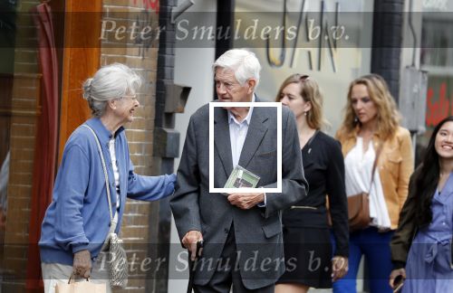 Amsterdam 19 juni 2018
Frits Bolkestein met zijn vrouw Femke Boersma op terras en op de utrechtsestraat.