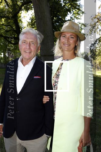 Haarzuilens 20 juni 2018
Haringparty op kasteel de Haar. Frits Kroymans met Nynke Wynia