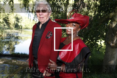 Haarzuilens 20 juni 2018
Haringparty op kasteel de Haar. Gerda Havertong met man