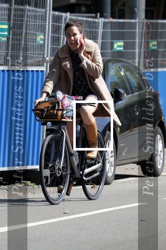 Amsterdam 20 juni 2018
Halina Reijn vertrekt met fiets na bezoek aan Lassus tandartsen.