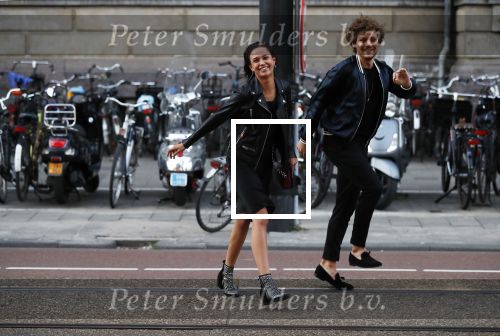 Amsterdam 11 juni 2018
Holly Brood en haar Vriend Soy Kroon dansend op straat