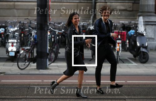 Amsterdam 11 juni 2018
Holly Brood en haar Vriend Soy Kroon dansend op straat