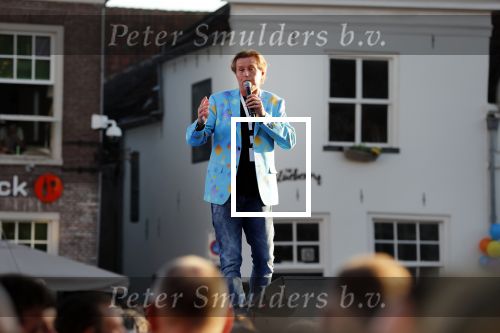 Amersfoort 20 juni 2018
Muziekfeest op het plein in Amersfoort. AVRO/TROS zenden het uit. Jan Paparazzi