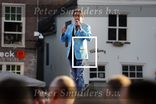 Amersfoort 20 juni 2018
Muziekfeest op het plein in Amersfoort. AVRO/TROS zenden het uit. Jan Paparazzi
