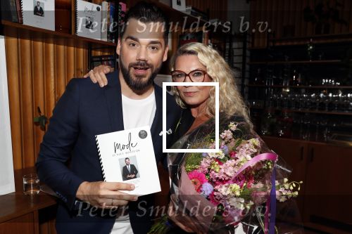 Amsterdam 12 juni 2018
Boekpresentatie Janice . Janice met Jildou v d Bijl