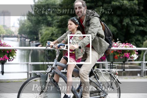 Amsterdam 15 juni 2018
Johan Neijenhuis met dochter op de fiets.