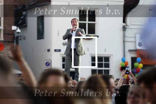 Amersfoort 20 juni 2018
Muziekfeest op het plein in Amersfoort. AVRO/TROS zenden het uit. John de Bever