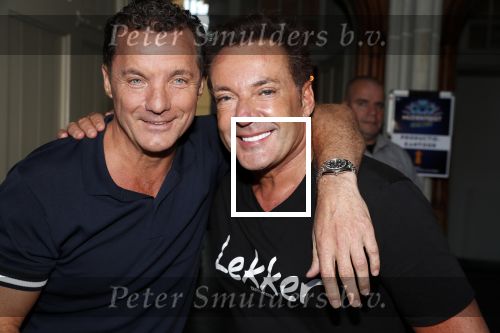 Amersfoort 20 juni 2018
Muziekfeest op het plein in Amersfoort. AVRO/TROS zenden het uit. John de Bever  met Gerard Joling