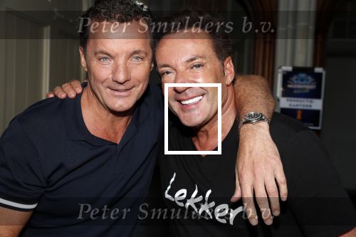 Amersfoort 20 juni 2018
Muziekfeest op het plein in Amersfoort. AVRO/TROS zenden het uit. John de Bever  met Gerard Joling