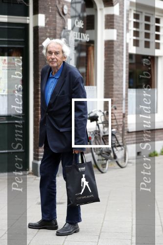 Amsterdam 20 juni 2018
Joop v Zijl op straat in Amsterdam zuid.