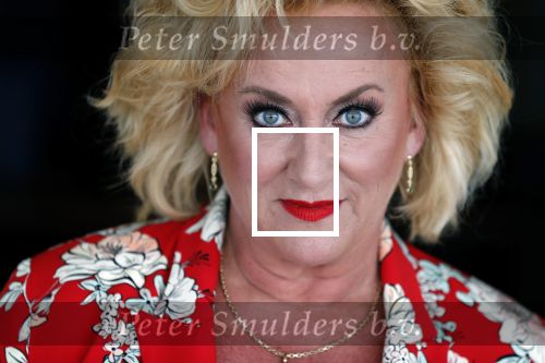 Muiden 18 juni 2018
UITREIKING COSMOQUEEN AWARD 2018 AAN KARIN BLOEMEN EN MARJOLEIN DE JONG door Anita Witzier.