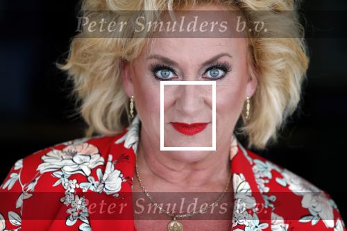 Muiden 18 juni 2018
UITREIKING COSMOQUEEN AWARD 2018 AAN KARIN BLOEMEN EN MARJOLEIN DE JONG door Anita Witzier.
