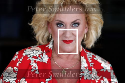 Muiden 18 juni 2018
UITREIKING COSMOQUEEN AWARD 2018 AAN KARIN BLOEMEN EN MARJOLEIN DE JONG door Anita Witzier.