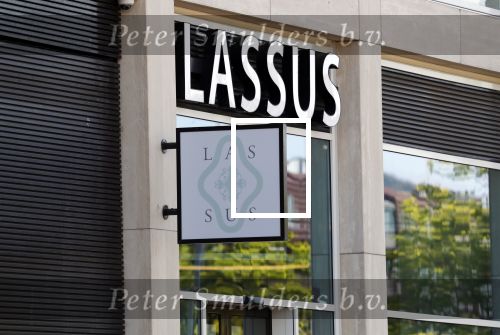 Amsterdam 20 juni 2018
Halina Reijn vertrekt met fiets na bezoek aan Lassus tandartsen.