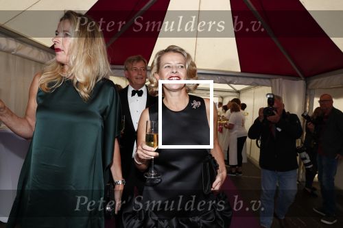Amsterdam 16 juni 2018
Amsterdam diner in afas live (HMH). Prinses Mabel met haar zus .