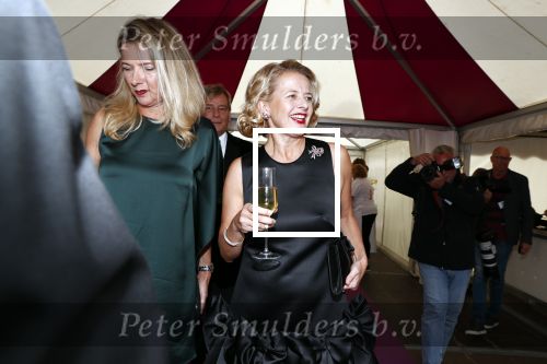 Amsterdam 16 juni 2018
Amsterdam diner in afas live (HMH). Prinses Mabel met haar zus .