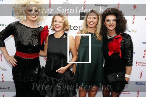Amsterdam 16 juni 2018
Amsterdam diner in afas live (HMH). Prinses Mabel met haar zus .