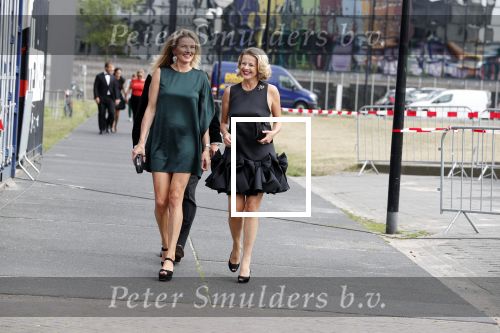 Amsterdam 16 juni 2018
Amsterdam diner in afas live (HMH). Prinses Mabel met haar zus .