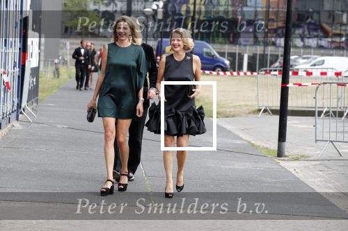 Amsterdam 16 juni 2018
Amsterdam diner in afas live (HMH). Prinses Mabel met haar zus .