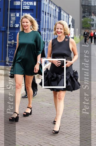 Amsterdam 16 juni 2018
Amsterdam diner in afas live (HMH). Prinses Mabel met haar zus .