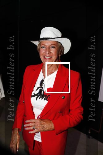 Rotterdam 18 juni 2018
Society lunch op vliegveld Rotterdam. Ria Valk